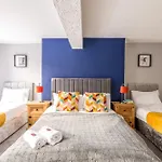 Central, Contractors, Families, Free Parking By Prescott Apartments
