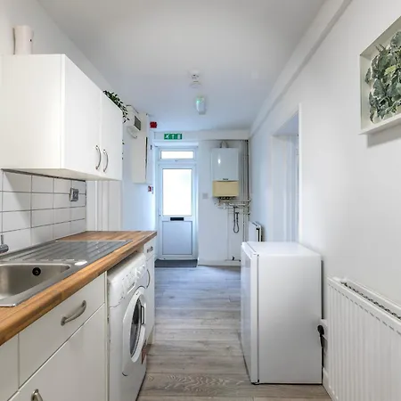 Appartement Central, Families, Contractors, Free Parking By Prescott Apartments *