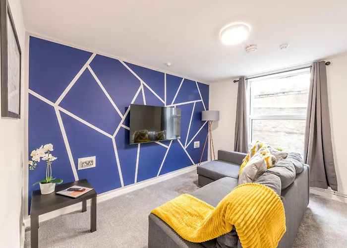 Central, Families, Contractors, Free Parking By Prescott Apartments