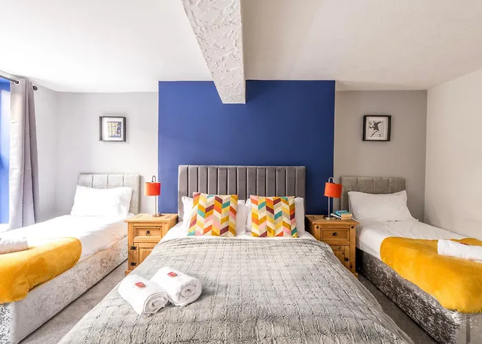 Central, Families, Contractors, Free Parking By Prescott