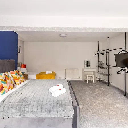 Central, Families, Contractors, Free Parking By Prescott Apartments Bristol